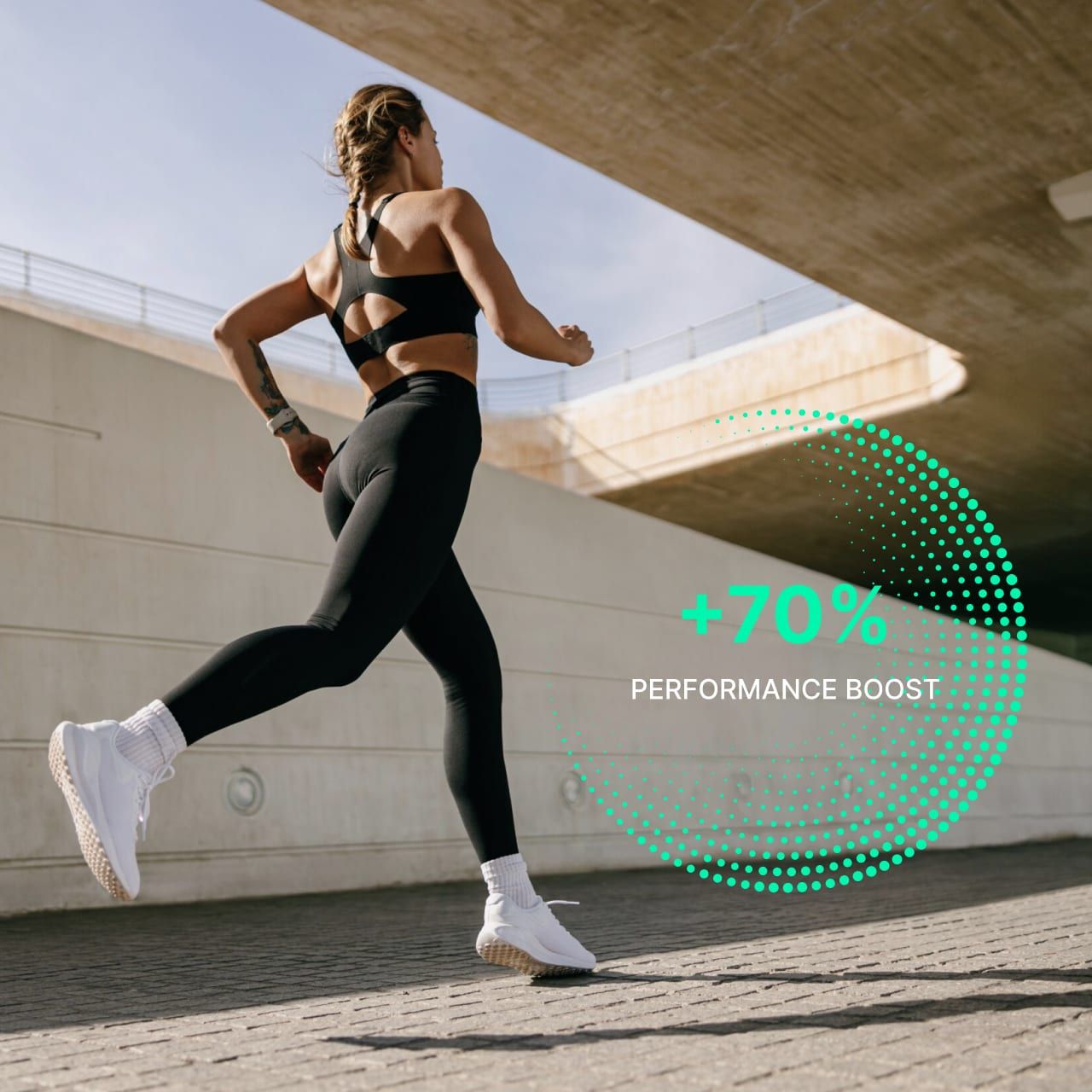 Runner using the WoosahX performance system